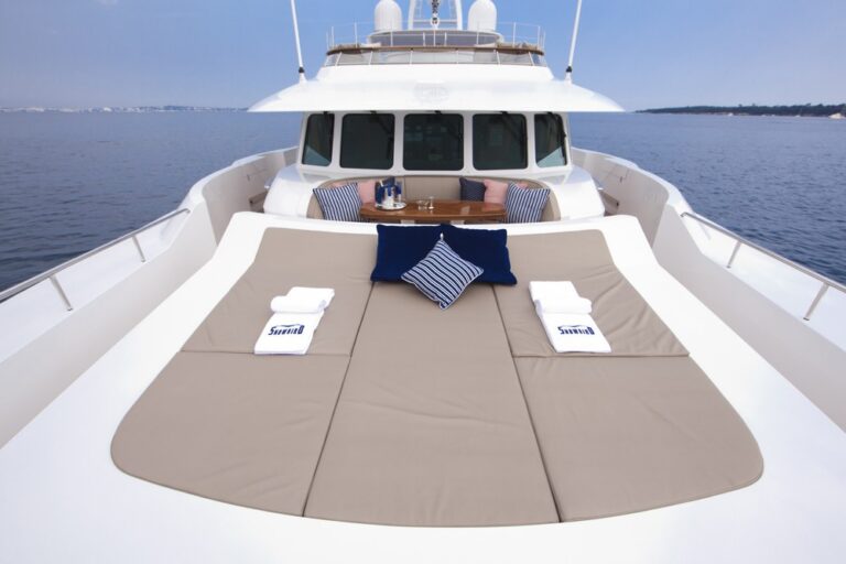 The 39m Yacht REVELRY