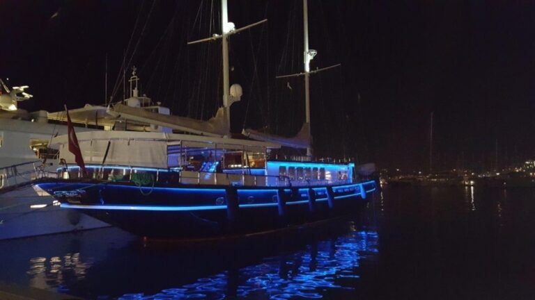 The 39m Yacht SEA DREAM