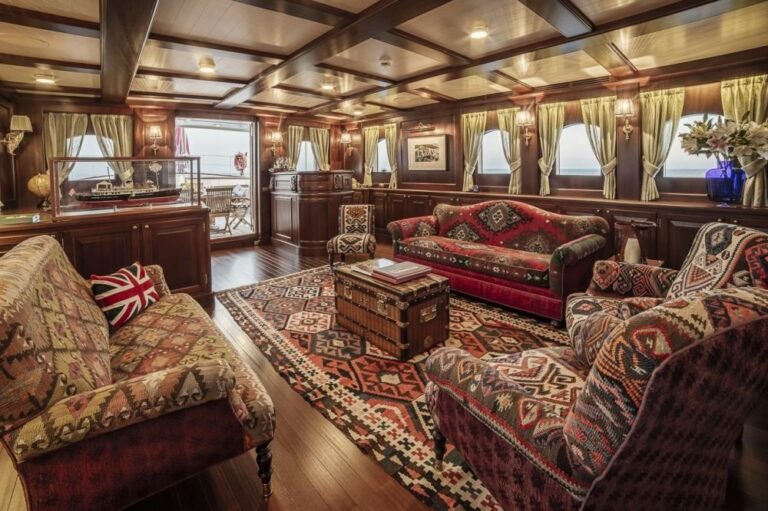 The 39m Yacht TARANSAY