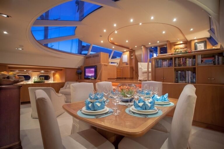 The 39m Yacht TENAZ