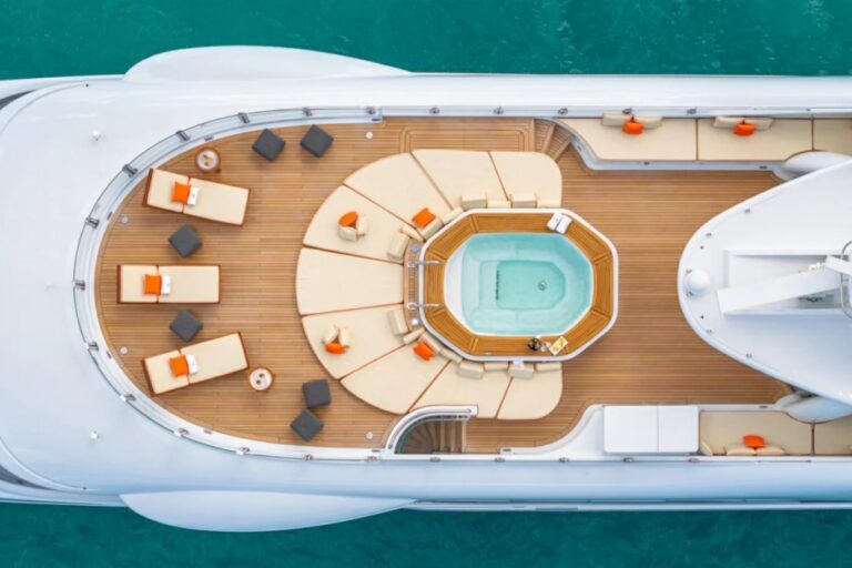 Yacht Exterior Sundeck