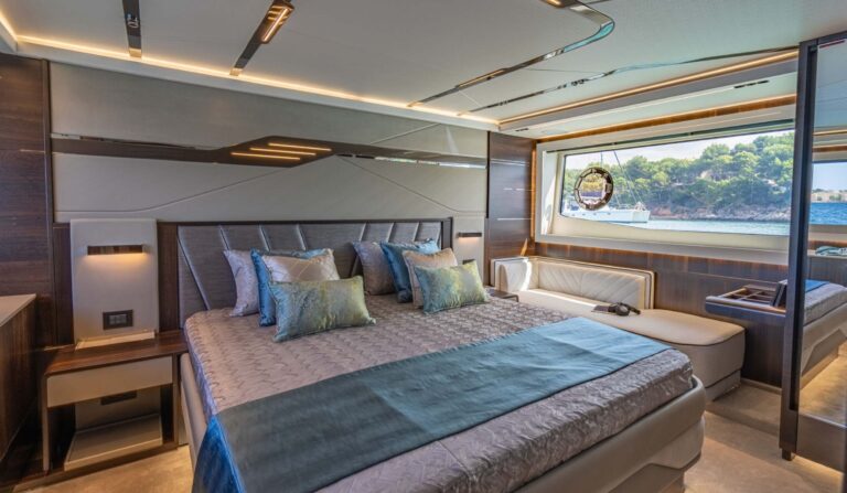 Full beam master with amazing windows