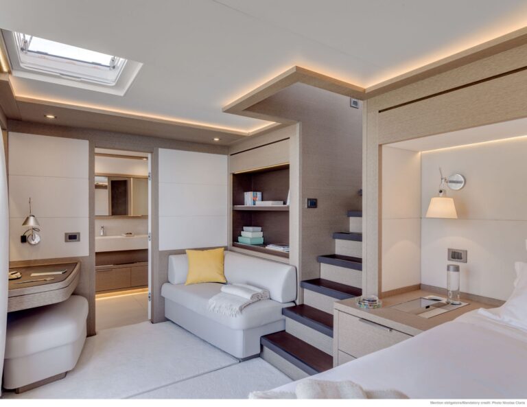 Master suite lounge area