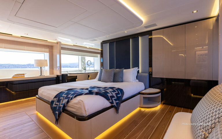 Master suite (sistership)