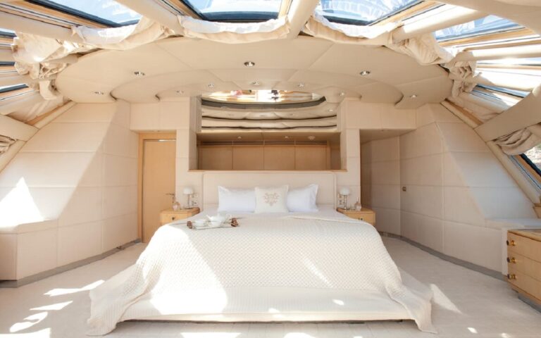 Master suite with 16 windows