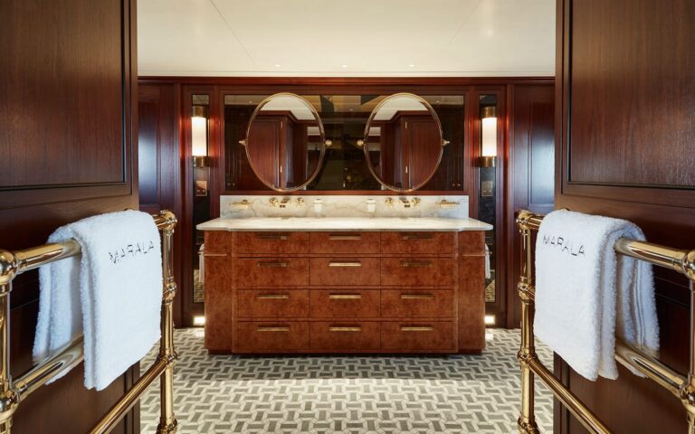 Classic decor