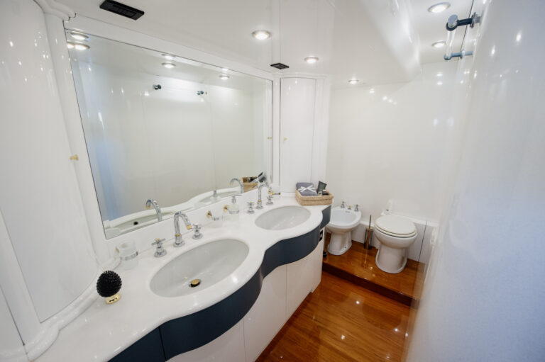 Ensuite bathroom