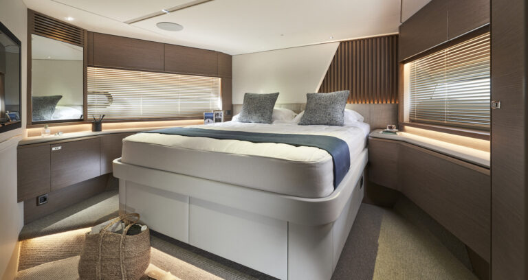 Forward VIP guest cabin