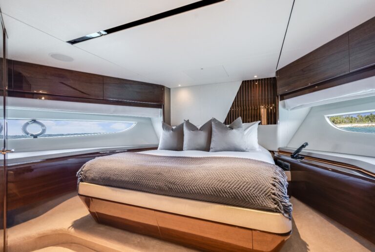 Forward guest suite
