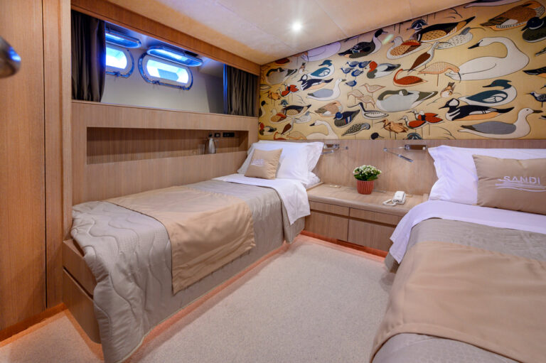 Twin cabin