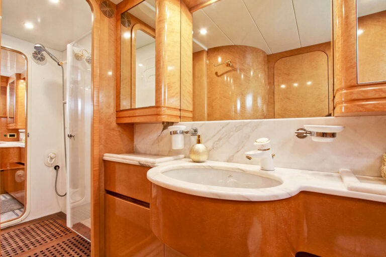 En suite bathrooms