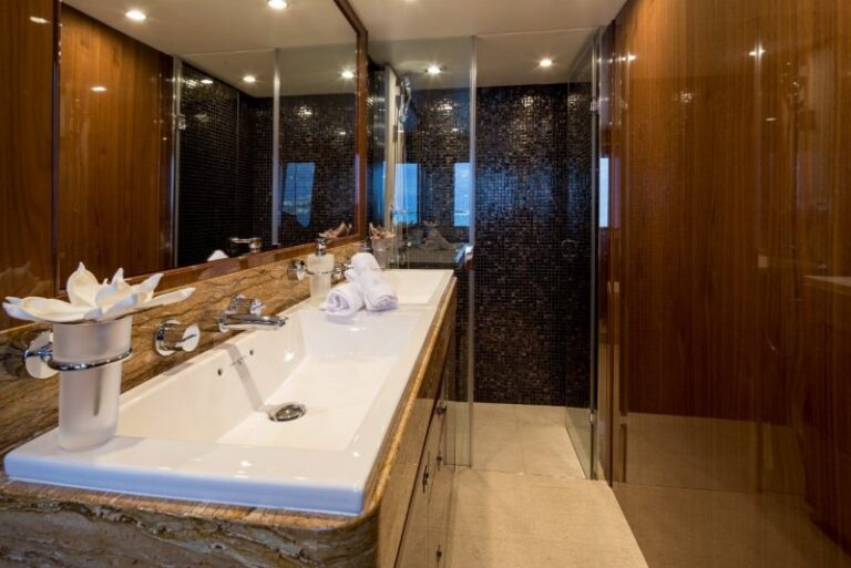 Ensuite bathroom