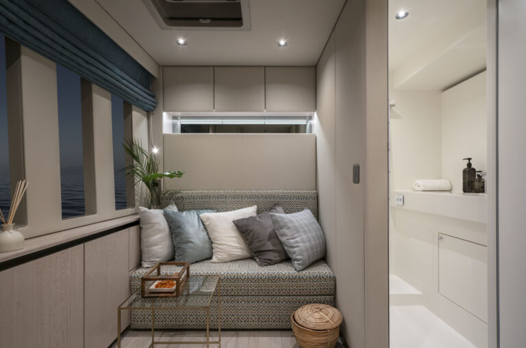 Flexible office with sofa bed
