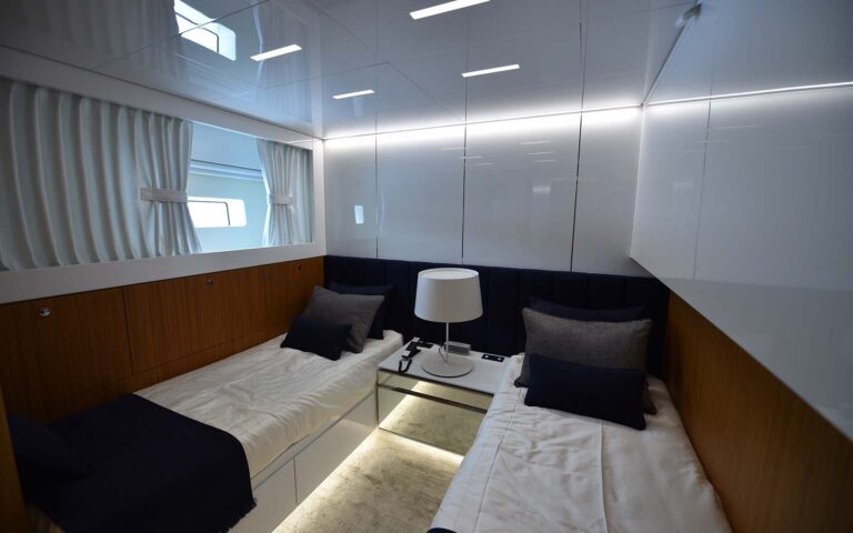 Twin cabin