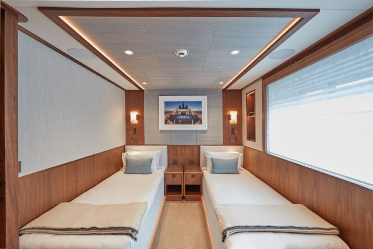 Port Forward Convertible Guest Cabin