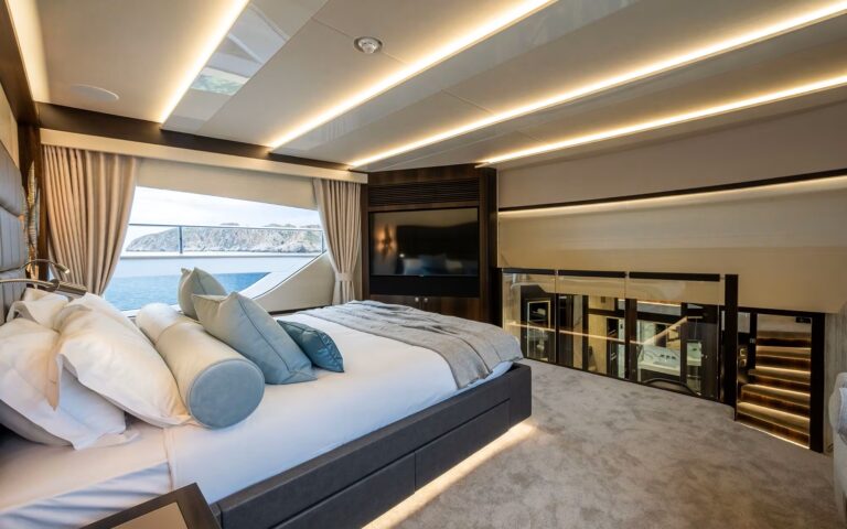 Main Deck Master Upper Level