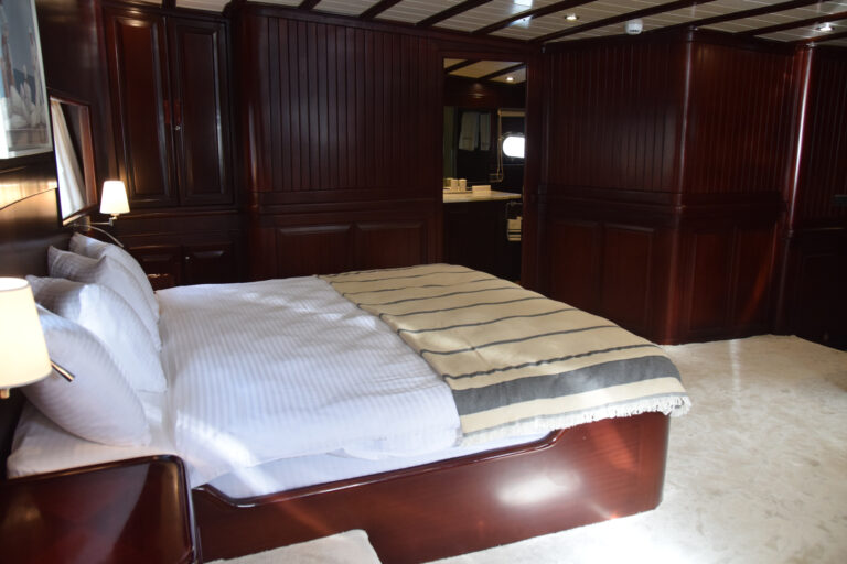 Aft Master Suite