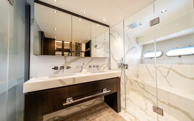 Lower Level Master Ensuite