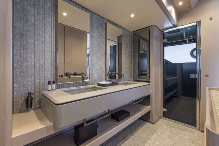 Master Suite Ensuite Bathroom