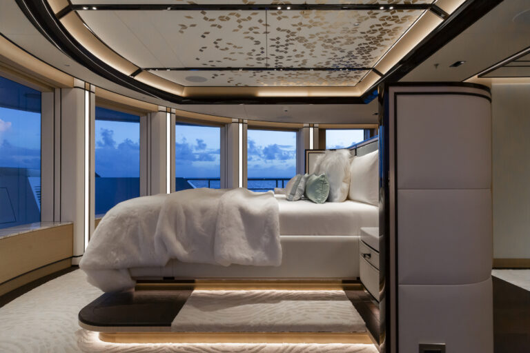 Owner's Deck Suite