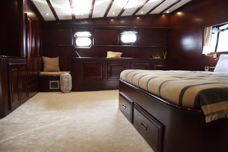 Aft Master Suite