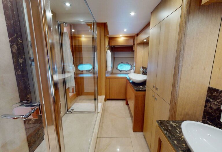 Master Ensuite