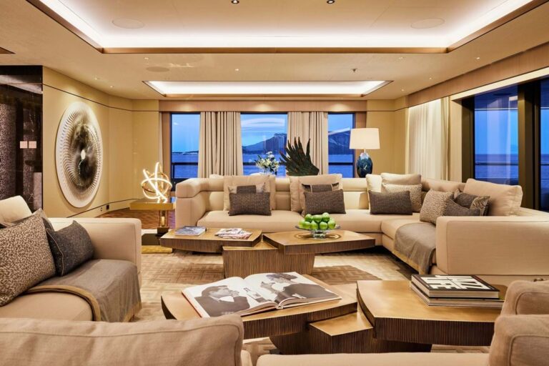 Owner's Salon