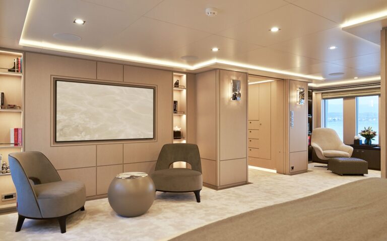 Owner's Suite Lounge
