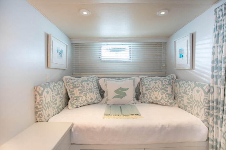 Single Cabin