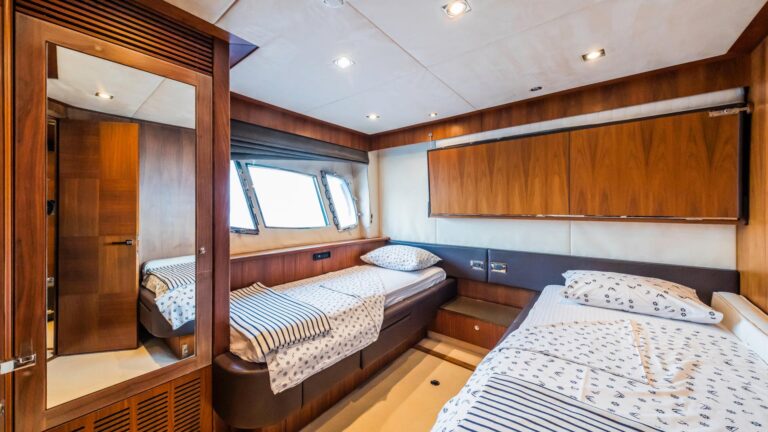 Twin Cabin