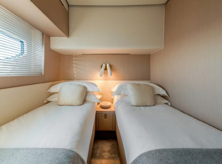 Twin Cabin
