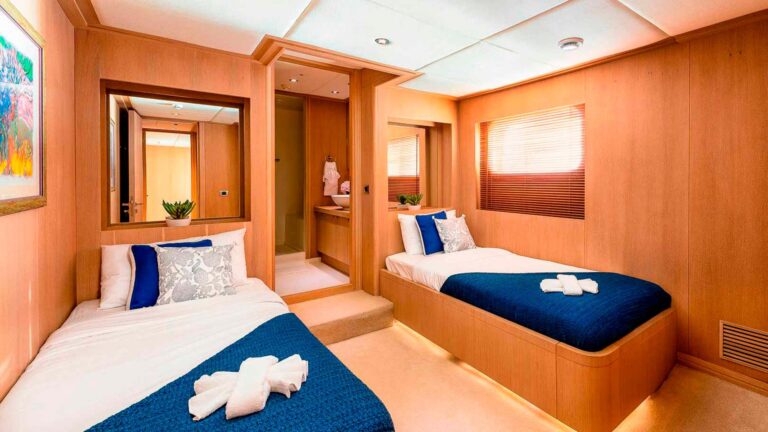 Twin Cabin