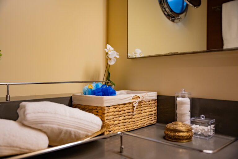 Guest Ensuite Details