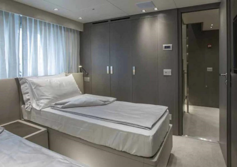 Twin Cabin