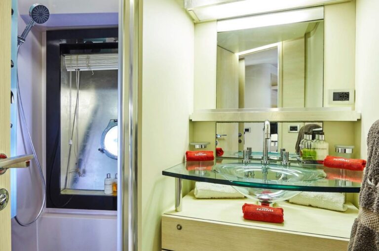 Guest Suite Ensuite
