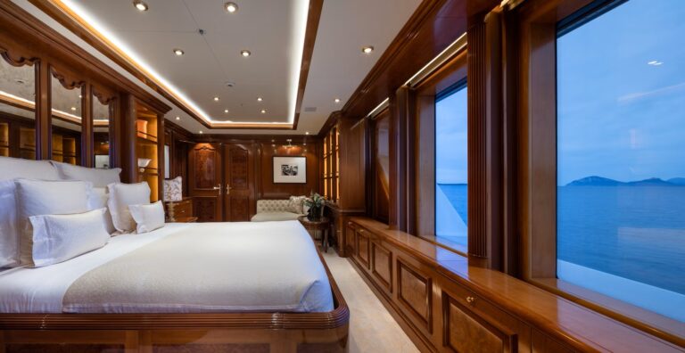 Bridge Deck VIP Suite