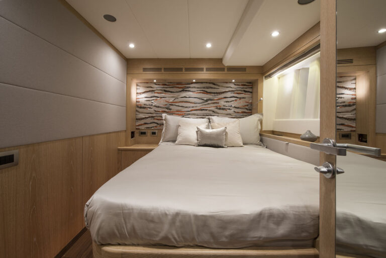 Double Cabin