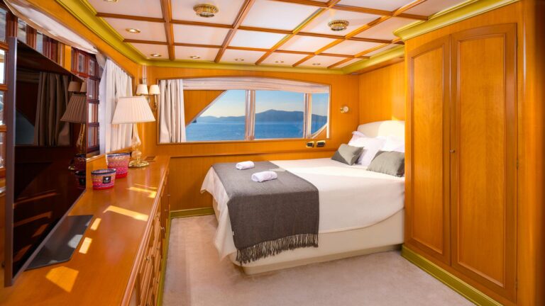 Guest Cabin