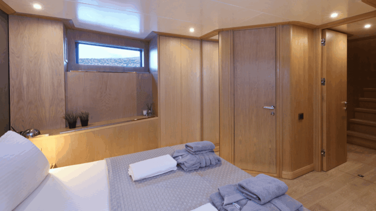 Lower Deck Master
