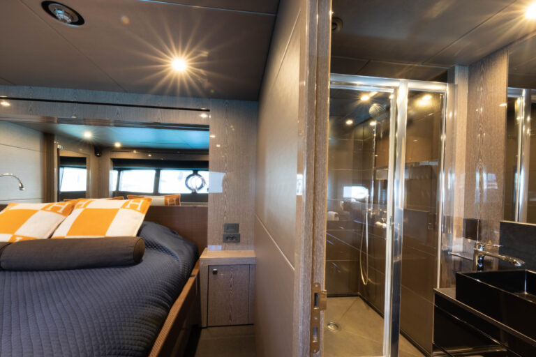 Ensuite From Double Suite
