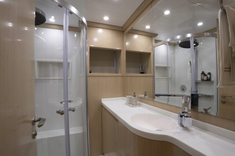 Port Twin Guest Ensuite