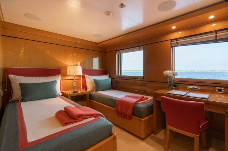 Twin Cabin