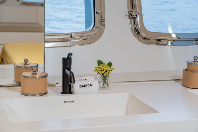 Ensuite Details