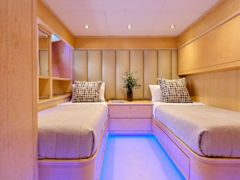 Twin Cabin With Pullman Bunk