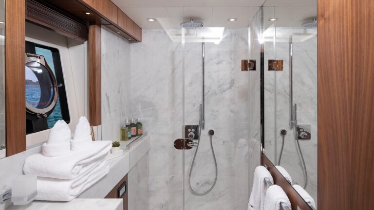 Twin Ensuite