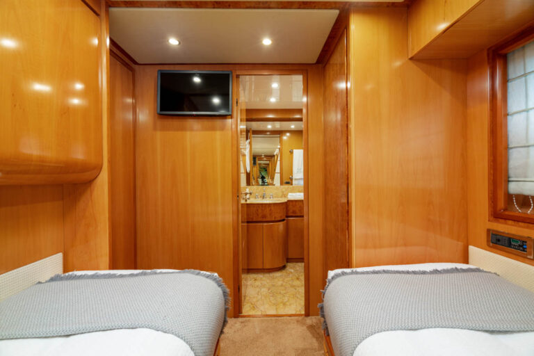 Twin Suite