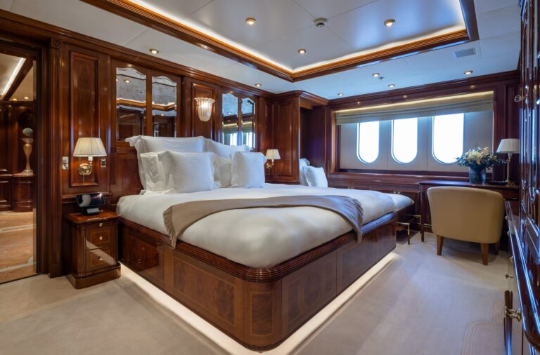 Guest Suite With Fold Out Murphy Bed