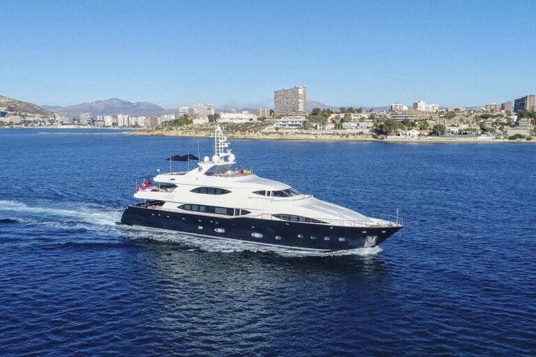 40M CUSTOM LINE SUPERYACHT