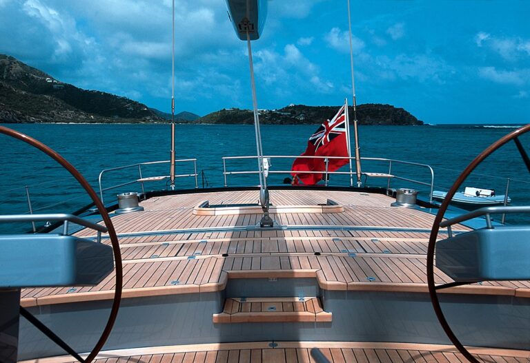 The 40m Yacht ALITHIA