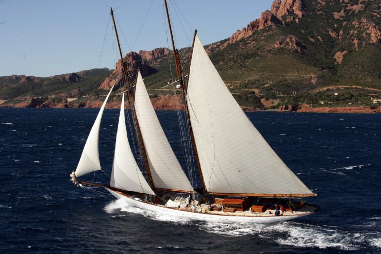 The 40m Yacht ALTAIR